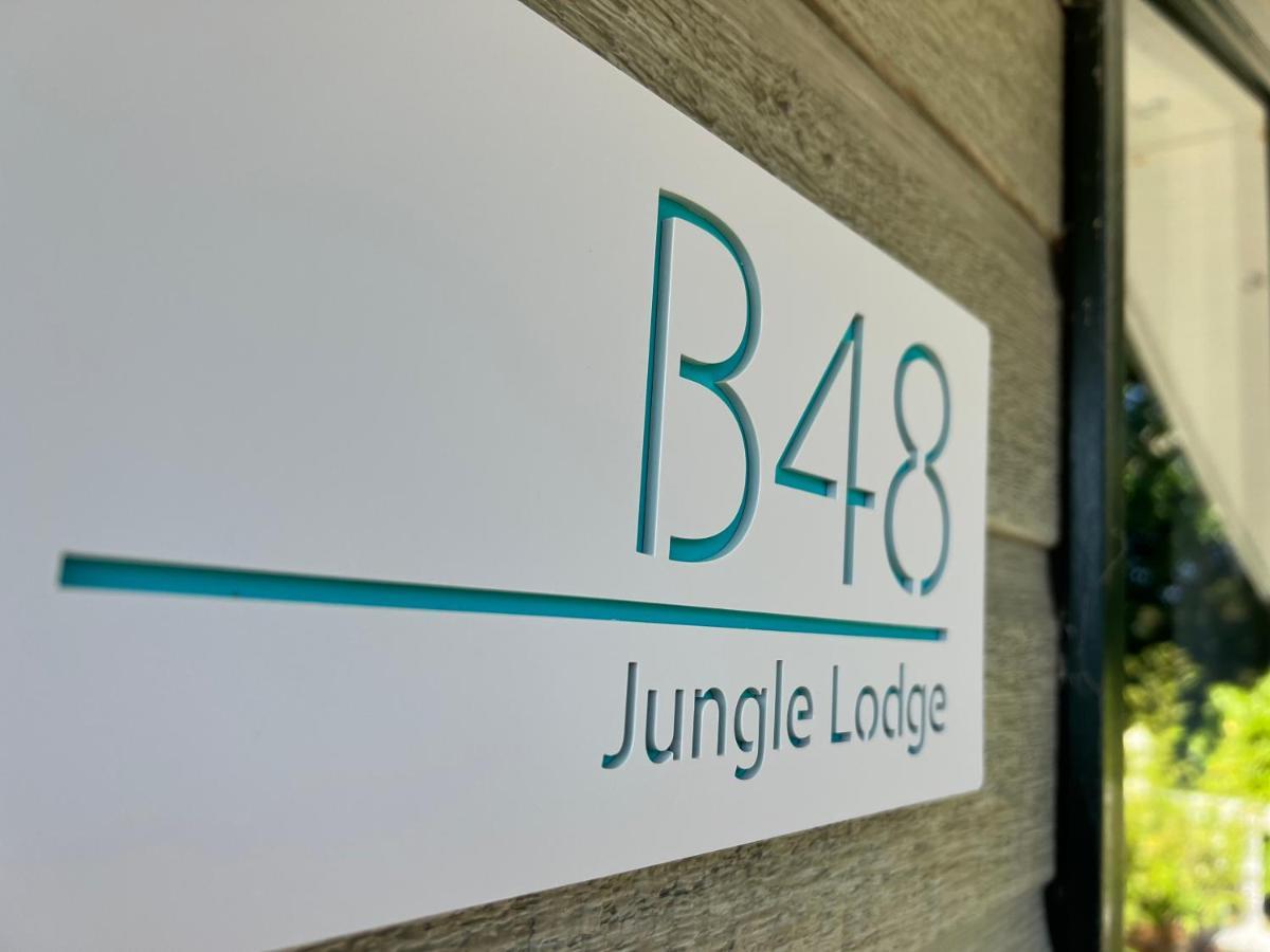 Jungle Lodge Lymington Εξωτερικό φωτογραφία