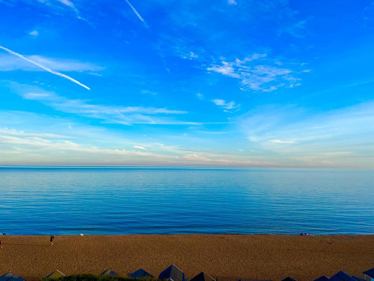 Jungle Lodge Lymington Εξωτερικό φωτογραφία
